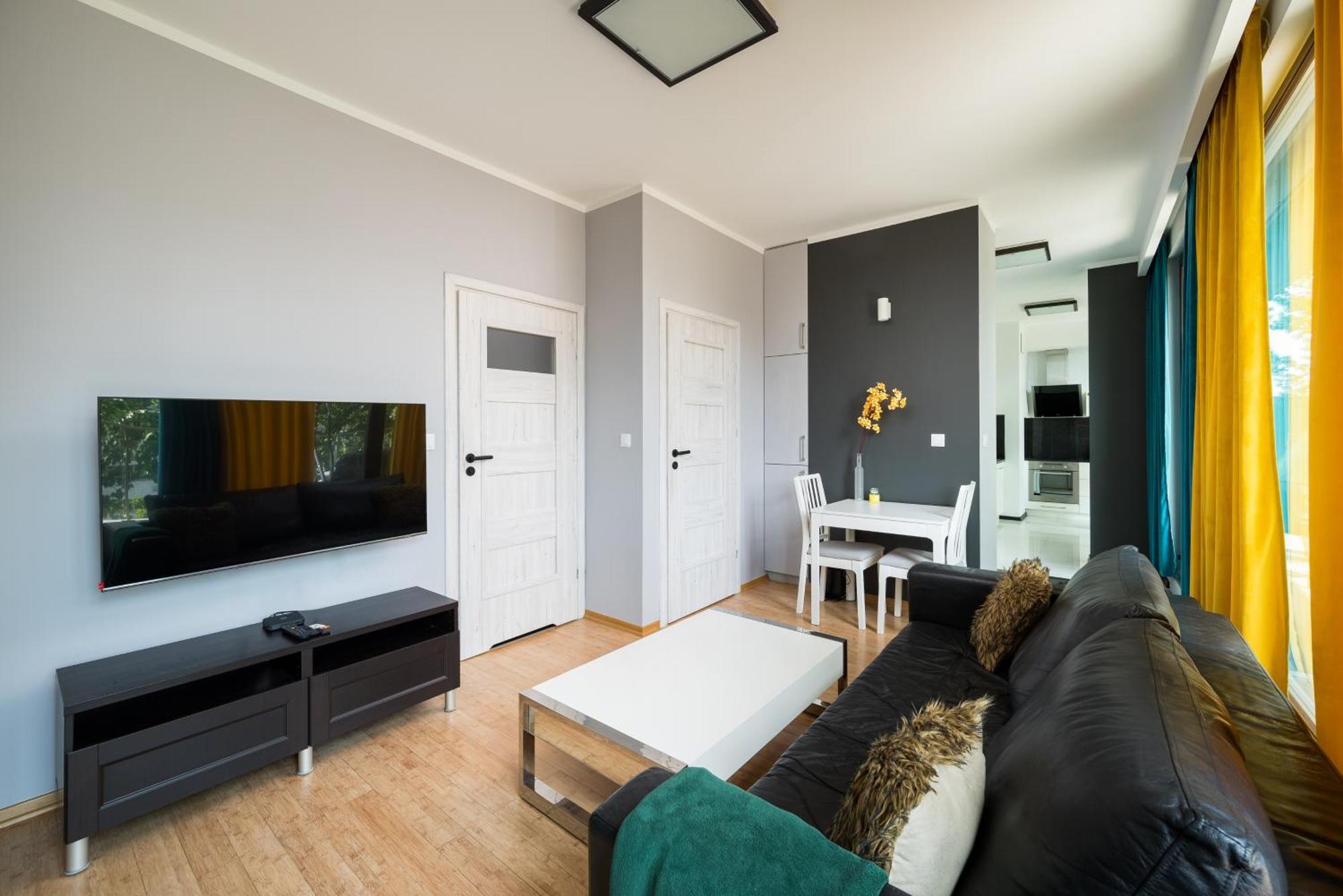 Ochota Deluxe Apartment 바르샤바 외부 사진