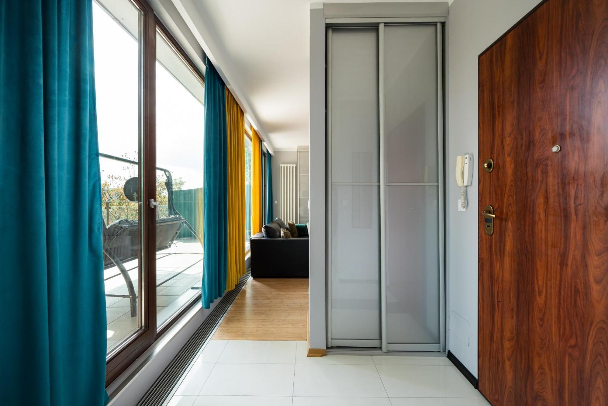 Ochota Deluxe Apartment 바르샤바 외부 사진
